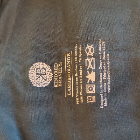 KINDRED BRAVELY Clea Bamboo Long Sleeve Pajama Set in Evergreen - Picture 3 of 5